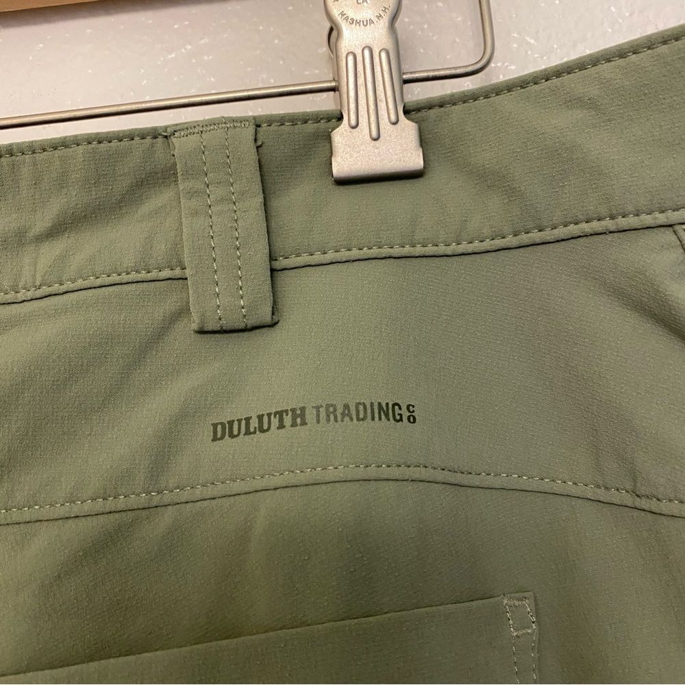 Duluth Trading Co Flexpedition Bootcut gorpcore woman’s plus Pants 75802 18W x31 - Picture 6 of 12